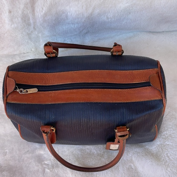 GUC, auth SALVATORE  FERRAGAMO NAVY BLUE VINTAGE BAG, made in Italy - Picture 7 of 16